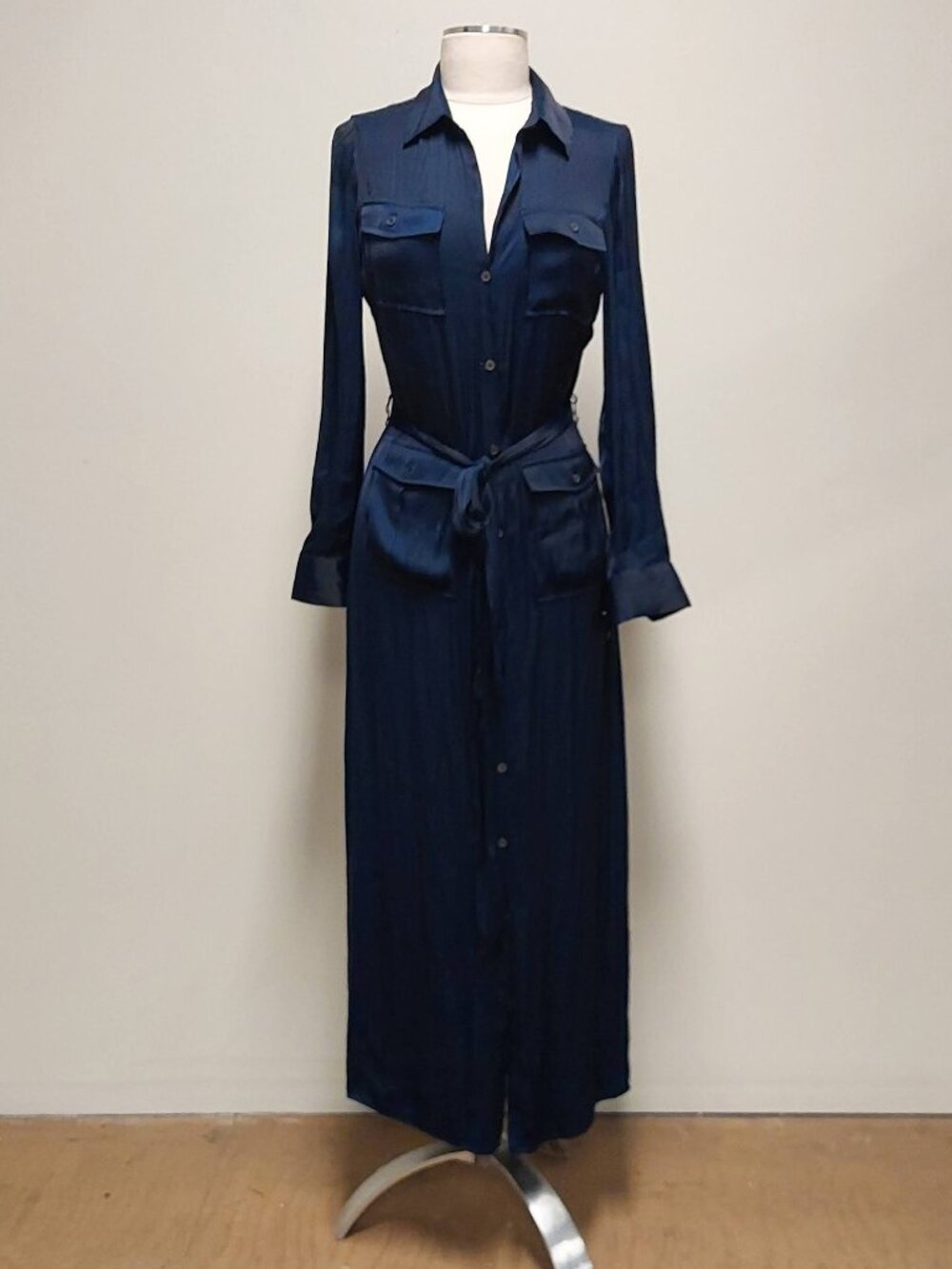 Madewell Navy Satin Maxi Button-front Shirtdress w/pockets and tie-belt Size: S